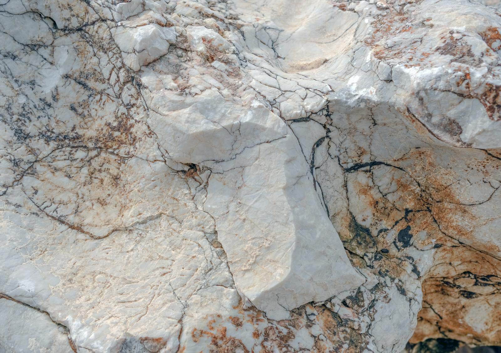 Travertine & Limestone